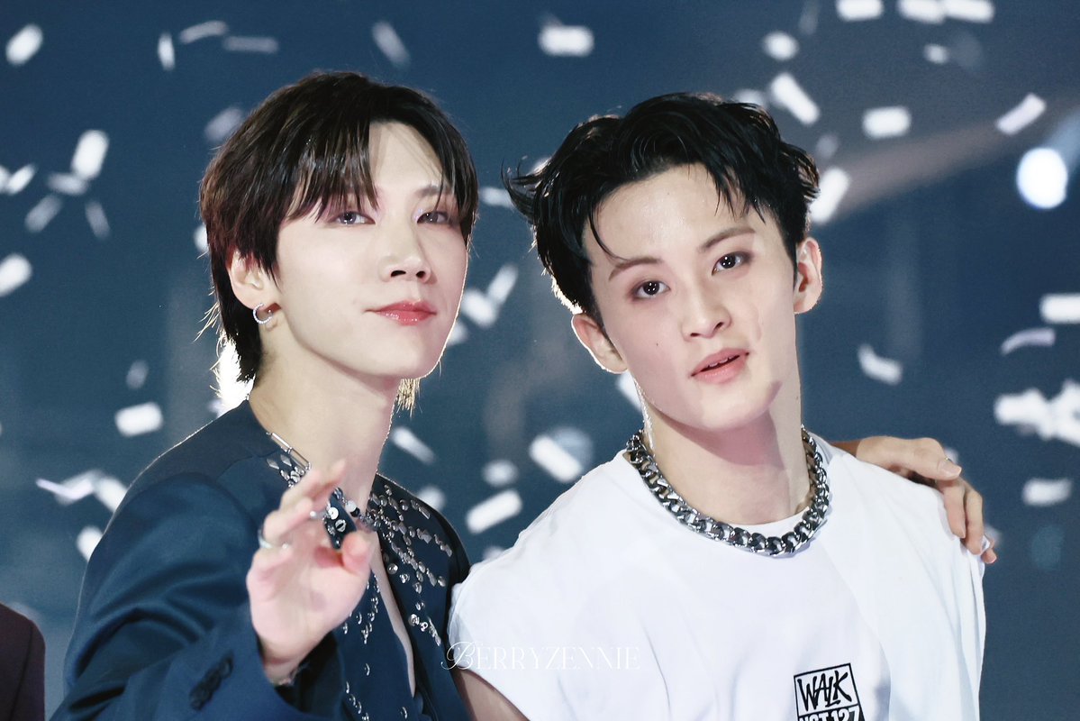 まうむ tweet media