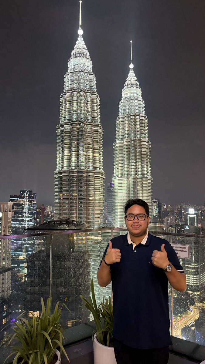 rakha🐛 tweet media