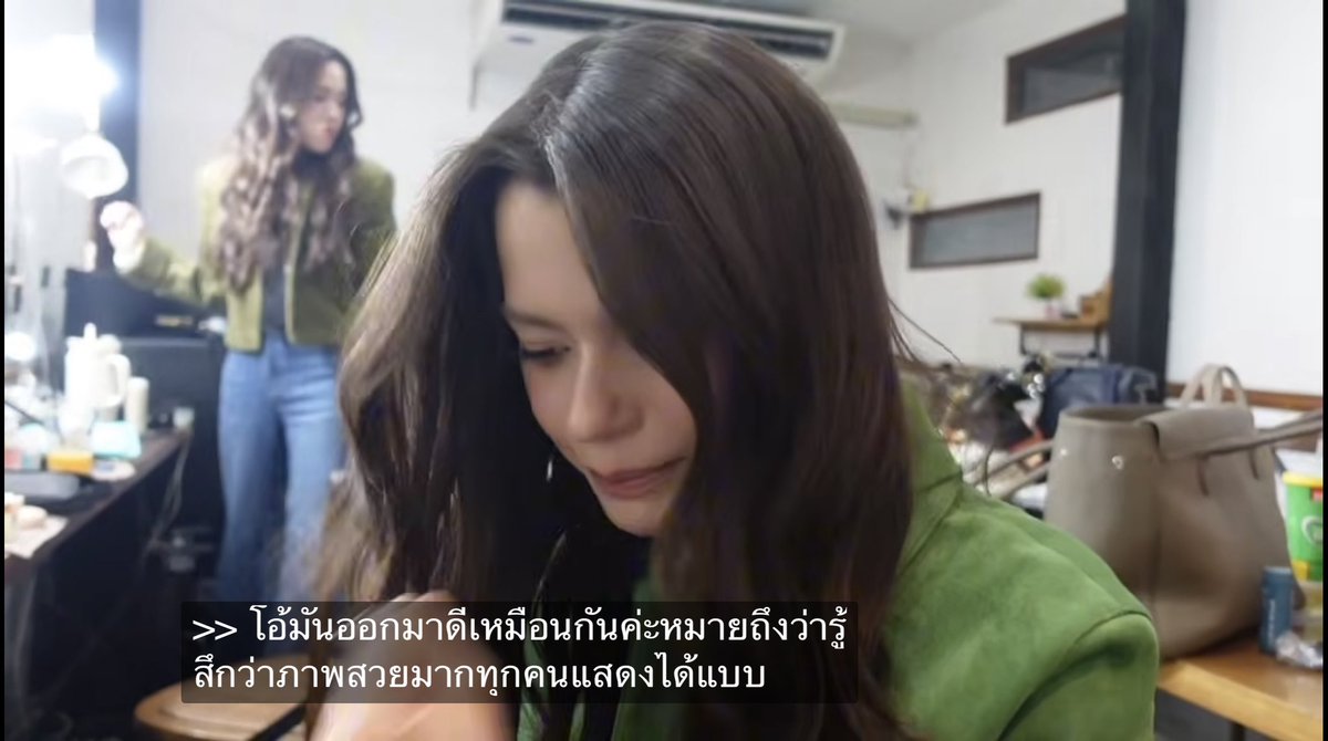 BffbXdhx's tweet photo. The watermark—

Actually Freen was seating at the back…but when Becky started getting interviewed she walked over and stood there 

👀👀👀 protective mode ?

#FreenBecky https://t.co/QVEt4GCZmO