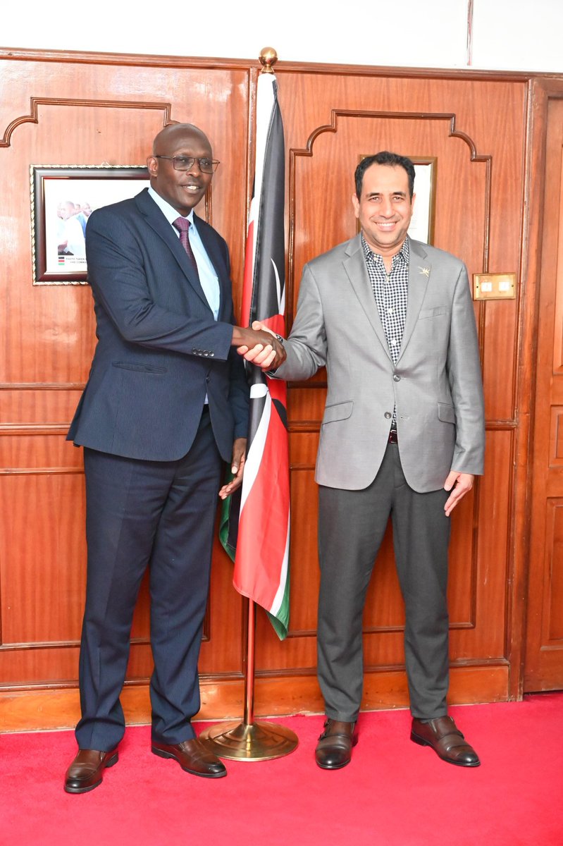KenyaPmg's tweet photo. Today, I received Mr. Nasser Ahmed, Acting CEO of Oman Airports, who paid a courtesy call at my office. We held insightful discussions on potential areas of continued partnership and collaboration between Oman Aviation Investments and Posta Kenya.

He was accompanied by Stephan Mathias, CEO of Oman Aviation Investments.

#Touchinglives