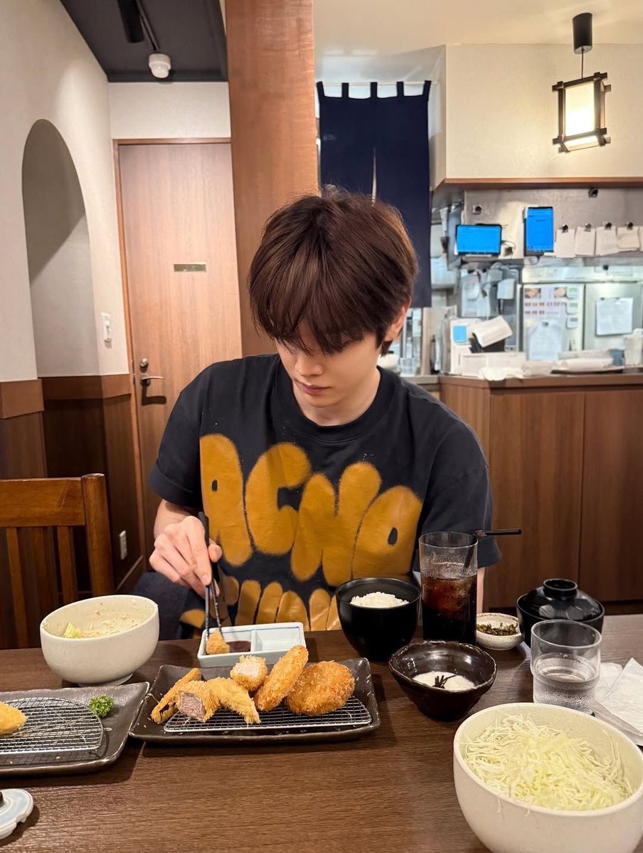 月音 Roa tweet media