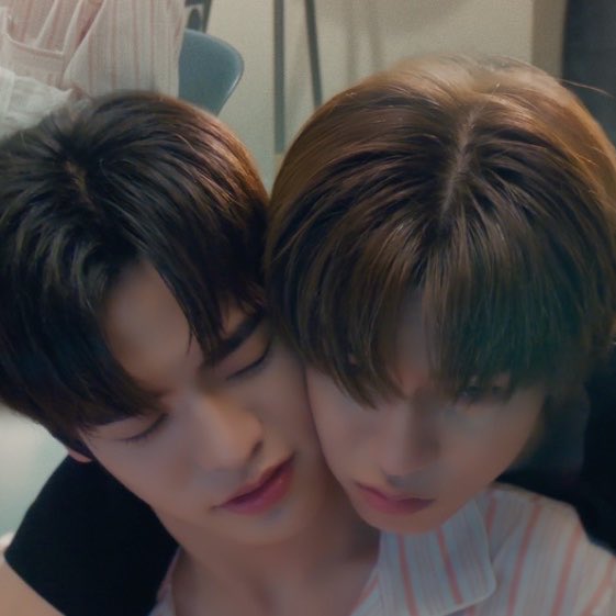 𝐇𝐞𝐲𝐭𝐞𝐞 *. ♡ tweet media