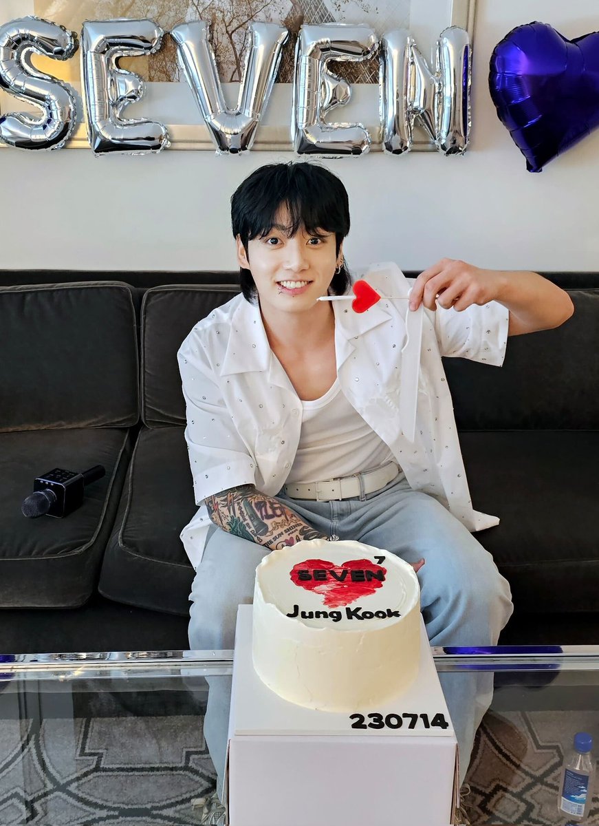 aki💜kooky⁷❥ɢᴏʟᴅᴇɴ🐰 tweet media