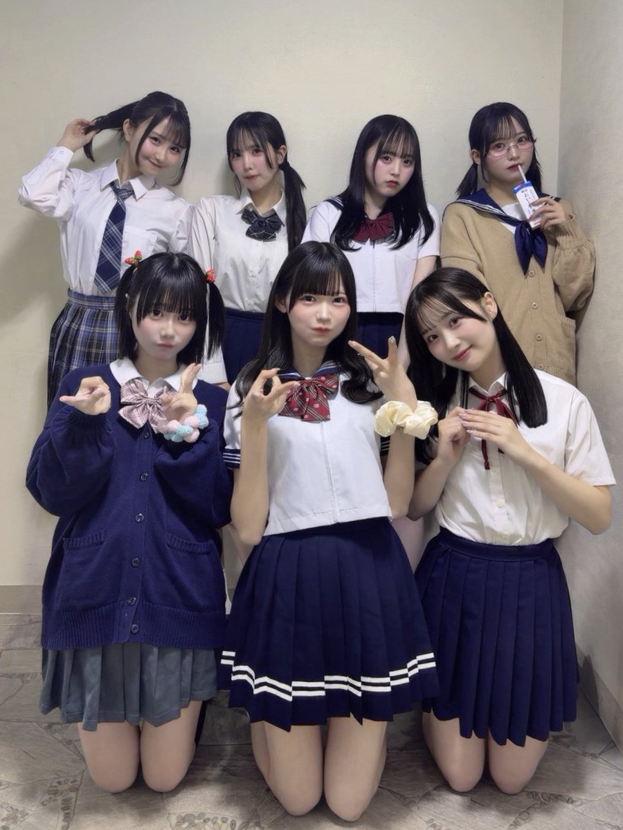 制服ライブ ありがとうございました🏫! 制服好評で嬉しかったし 制服ライブ ありがとうございました🏫! 制服好評で嬉しかったし