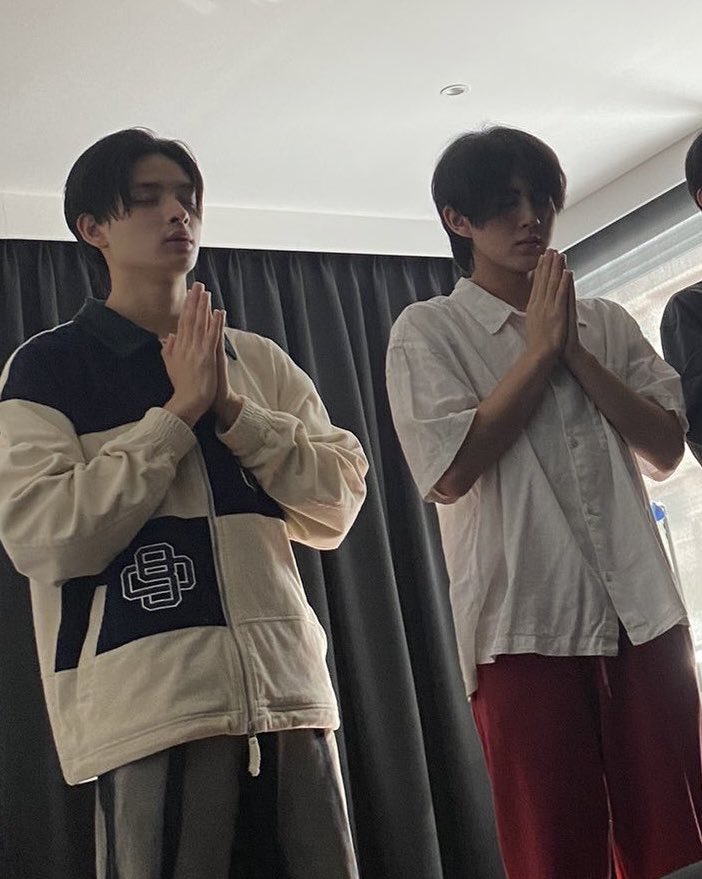 yourbabe! 🐈‍⬛💘 tweet media