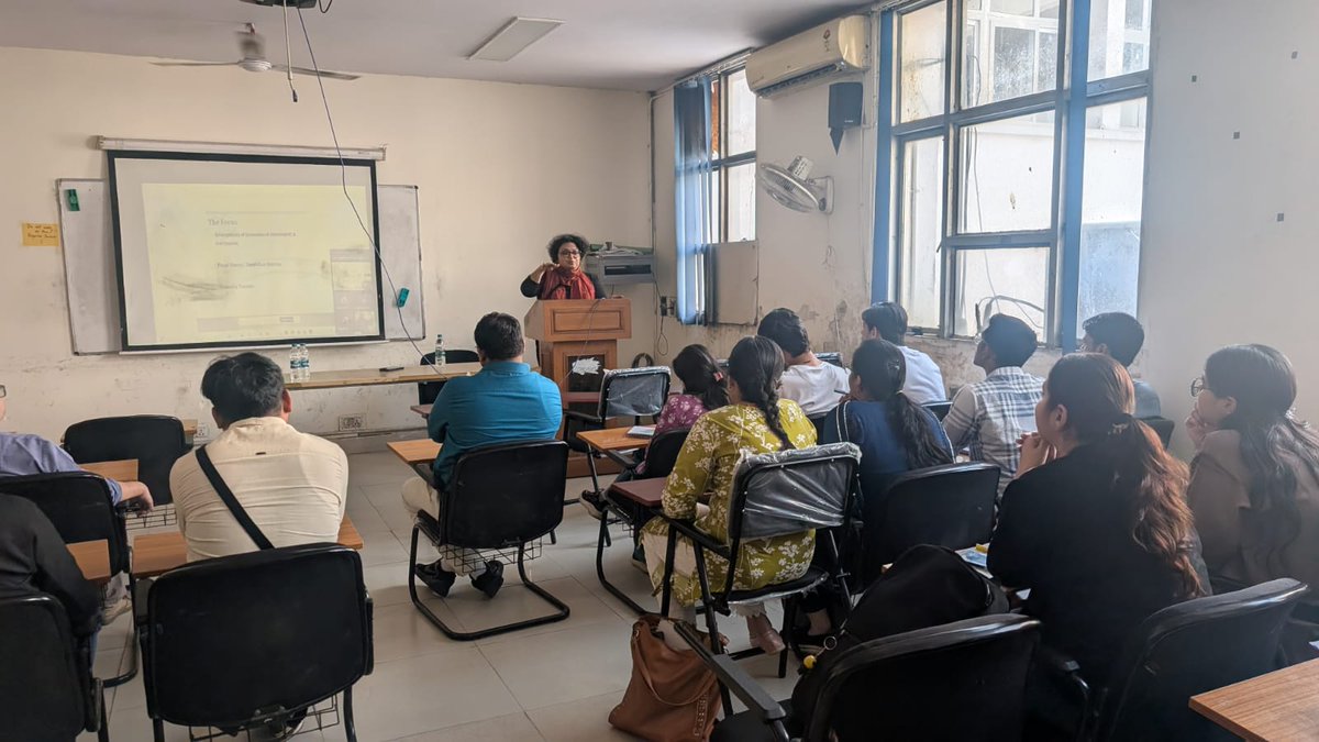 indervir's tweet photo. Enjoying the talk of Prof Lekha Chakraborty @lekhachakrborty on "The Economics of Government"- students and faculty of the Economics Programme of the School of Liberal Studies at the Dr BR Ambedkar University Delhi. @weareAUD @nipfp_org_in @RStweet18 https://t.co/w3cw3ev4qE