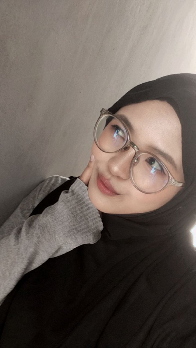 Ratna Ayu tweet media