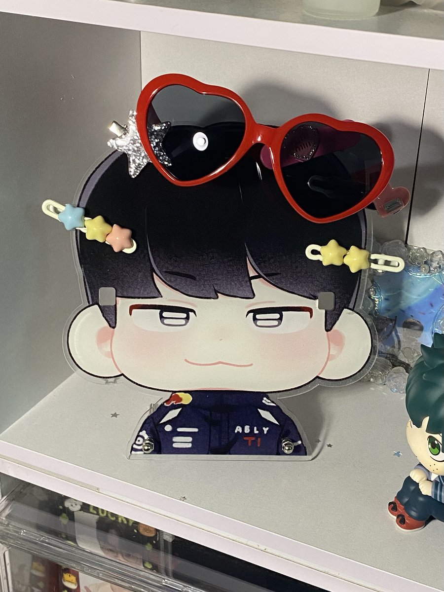 youngboiSiTinh tweet media