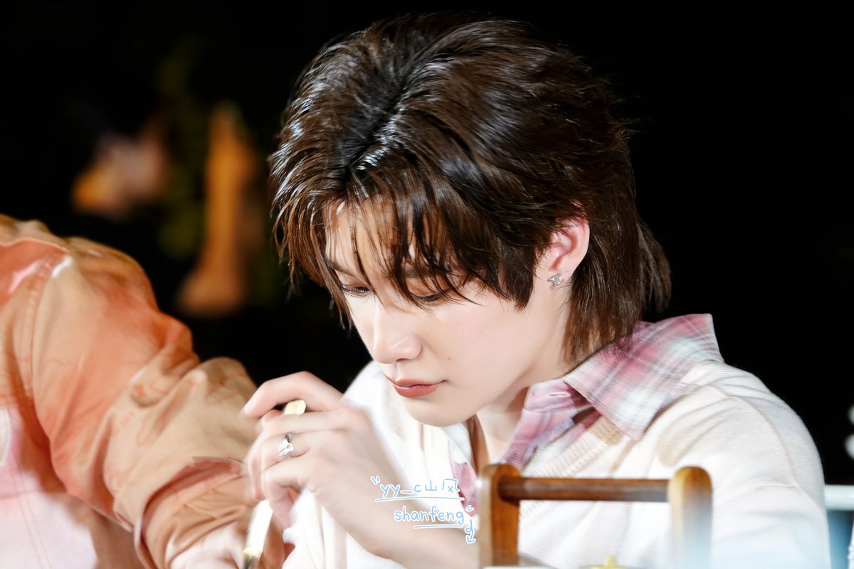 yy_c2024's tweet image. 😋
#MaxNatBWForeverLove
#MaxNat
#natasitt