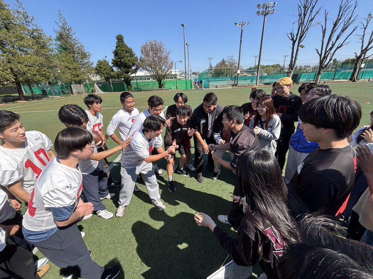 zelkovas_seikei's tweet photo. 本日はタッチフットにご参加いただきありがとうございました🥹✨
最初はルールの理解が難しそうでしたが、やっていくうちにだんだん慣れて、最後にはみんな無我夢中で楽しんでいました🏈💓
タッチフットは来週4/15(水)にも開催します♪
#成蹊大学 #春から成蹊 #アメフト #zelkovas https://t.co/FxqqUnAwR3