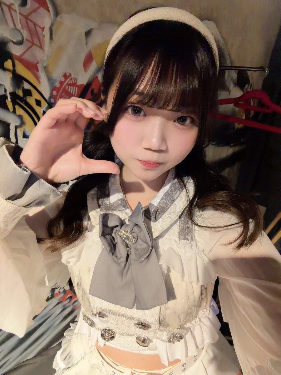 ひじん🇰🇷🐶AZの理由 tweet media