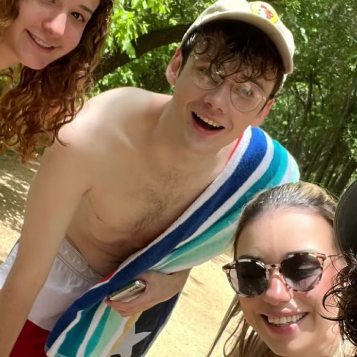 Sunny's one simple trick tweet media