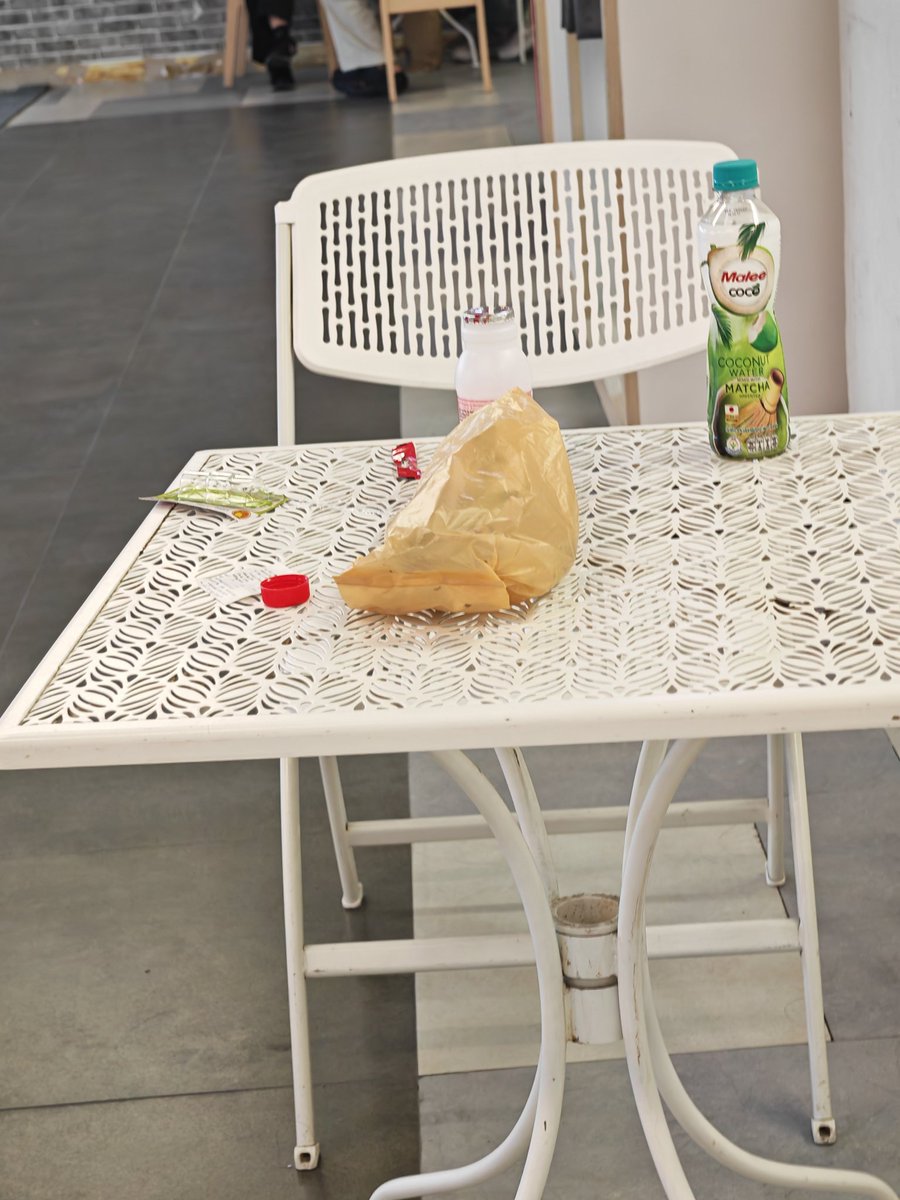 bib's sister tweet media