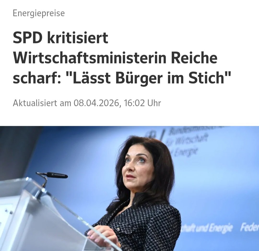 Mel Aura tweet media