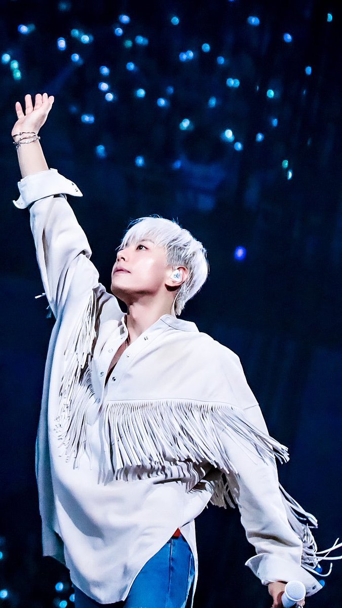 namundiyo's tweet photo. 저 하늘에 널 향한 빛이 보이니 https://t.co/GzXNigaCdv
