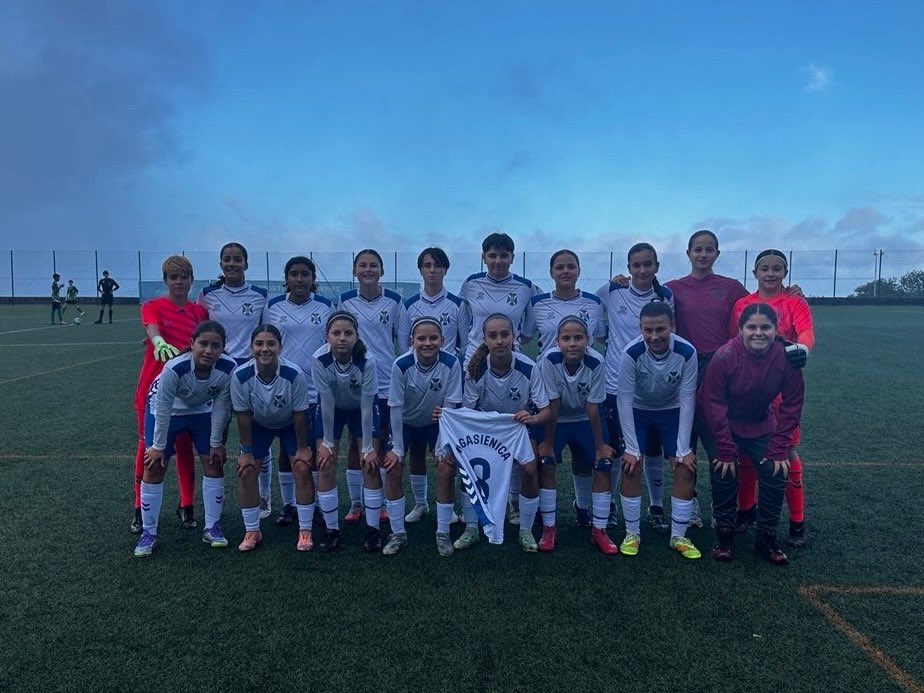 🤍💙 |INFANTIL| 
CD Tenerife Femenino 6-0 Campana “A” 
Un partido con dedicatoria especial 💙

Aroa ⚽️⚽️
Valeria ⚽️⚽️
Carla ⚽️
Grisela ⚽️

#UnMismoLatido #CDTFemenino