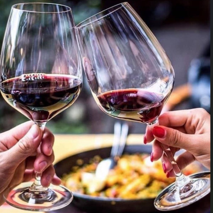 ProteaMasa's tweet photo. Buy one glass &amp; get one on us. P45 is literally all it takes to turn your midweek around 👏

🕔 17:00 – 20:00 | Every Wednesday
📍Protea Hotel by Marriott Gaborone Masa Square

#MarriottBonvoy #proteahotel #winelover 

For Bookings call 3159954
info@masasquarehotel.com https://t.co/4XIN6dZpuJ