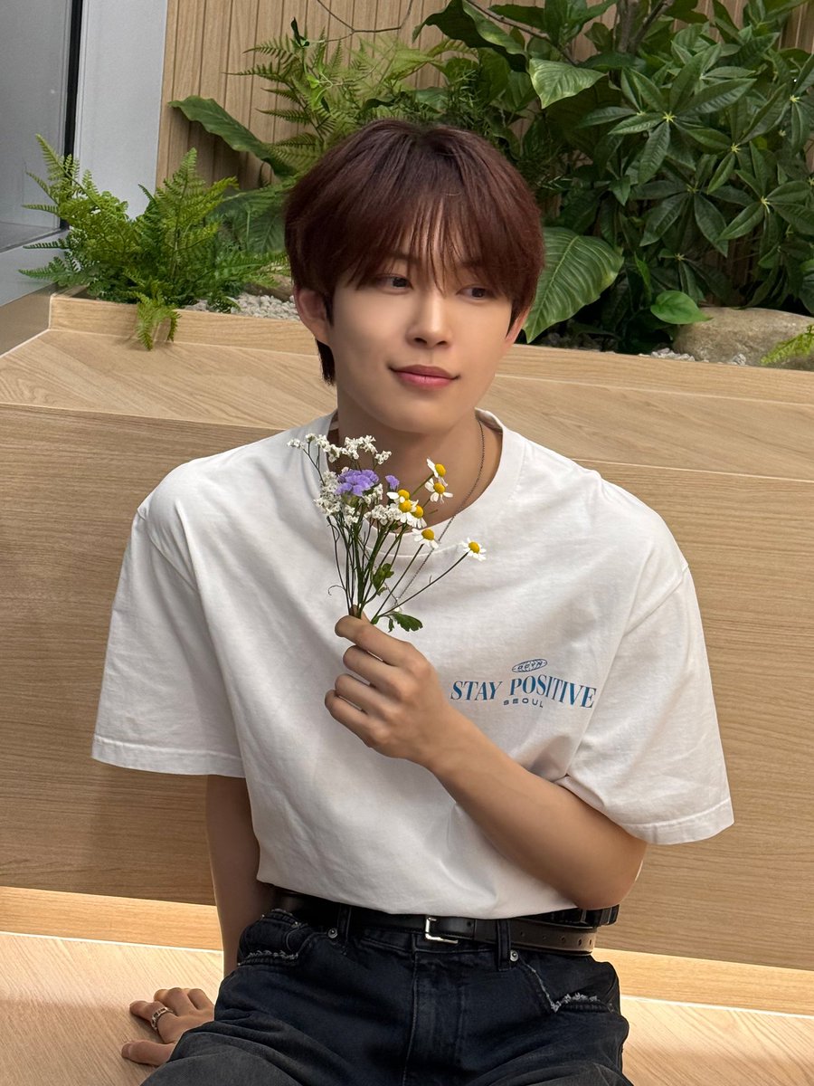 *ੈ𖦹☀️₊༘˚lei⁸ ݁˖⭑♡ | Has no school tomorrow ? tweet media