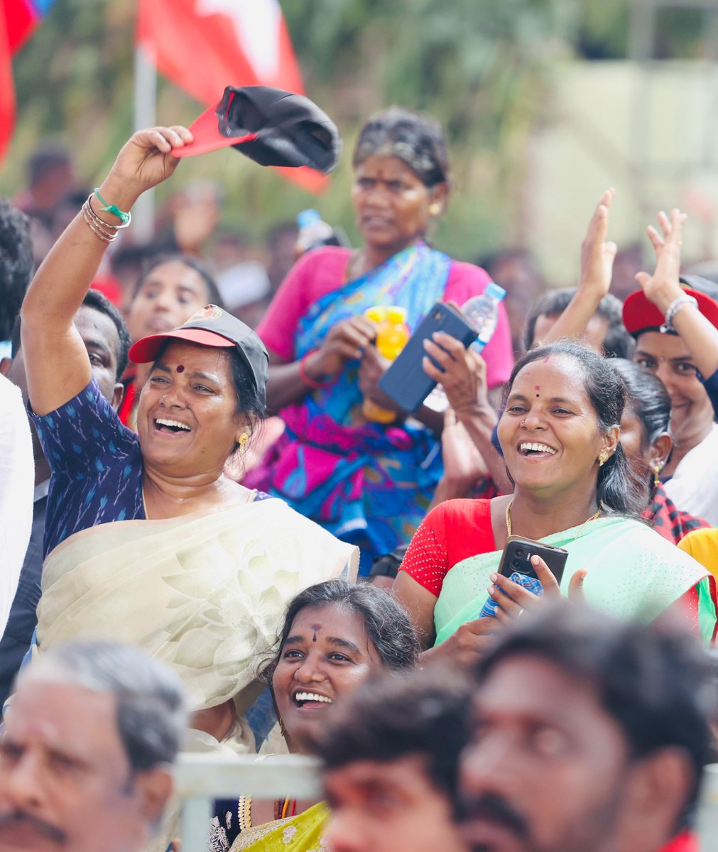 mkstalin's tweet photo. #ThiruvannamalaiWithDMK #வெல்வோம்_ஒன்றாக #VoteForDMK https://t.co/q8UaORDuIT