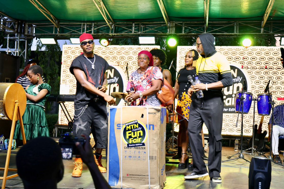 MTNNG's tweet image. Nothing beats smiles, laughter, and quality family time 💛

Owerri brought the energy, the vibes, and the love this Easter; and we made sure a lot of families went home with something special.