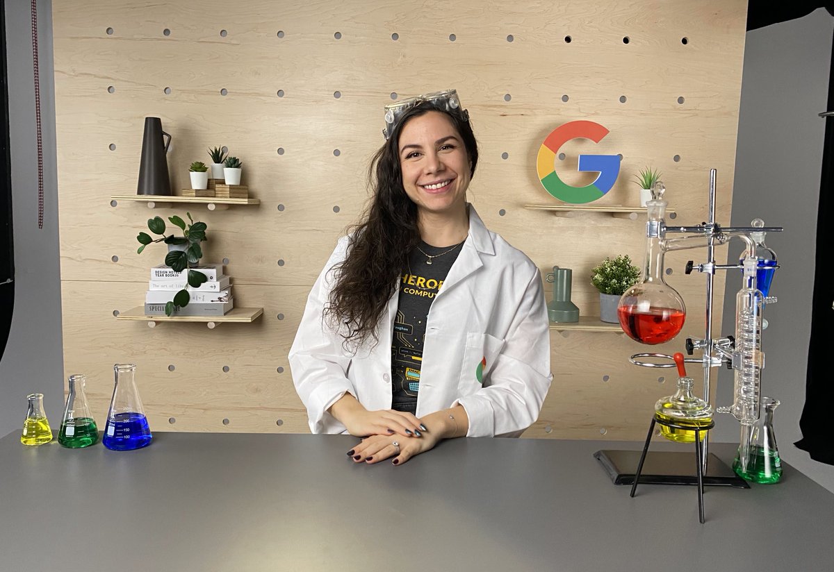 Una's tweet image. 7 years at Google today!? Wow time flies.

So much has changed in that time, and I'm still happy to be doing meaningful work on a product that impacts billions of users with an awesome team 💙 This much hasn't changed 😊