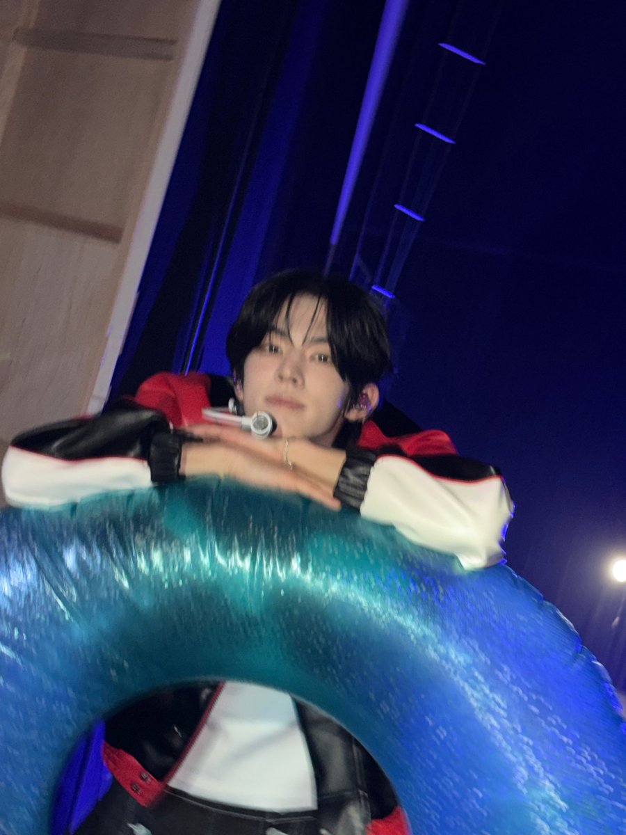 TWSLATION_'s tweet image. [260408] #DOHOON WV POST

🐺: 😜😜

#도훈 #TWS #투어스 @TWS_PLEDIS