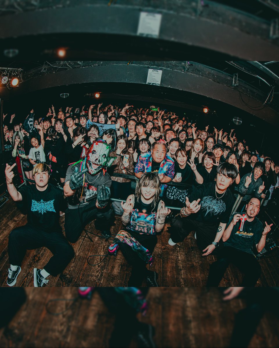 TatsuCrossfaith's tweet image. Flesh Juicer東京公演サポートが無事に終了しました🥁🔥

彼らの音楽で心が一つになる瞬間がすごく楽しかったし、プレイしながら会場の一体感を皆さんと共有出来て素晴らしい経験をさせていただきました🤘

Played drums for @Fleshjuicer 
Last night was truly incredible. I love their music and
