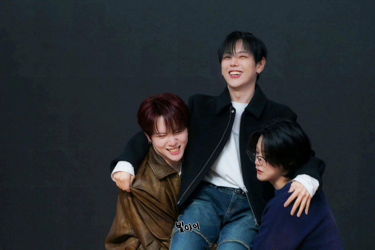 빛아이 tweet media