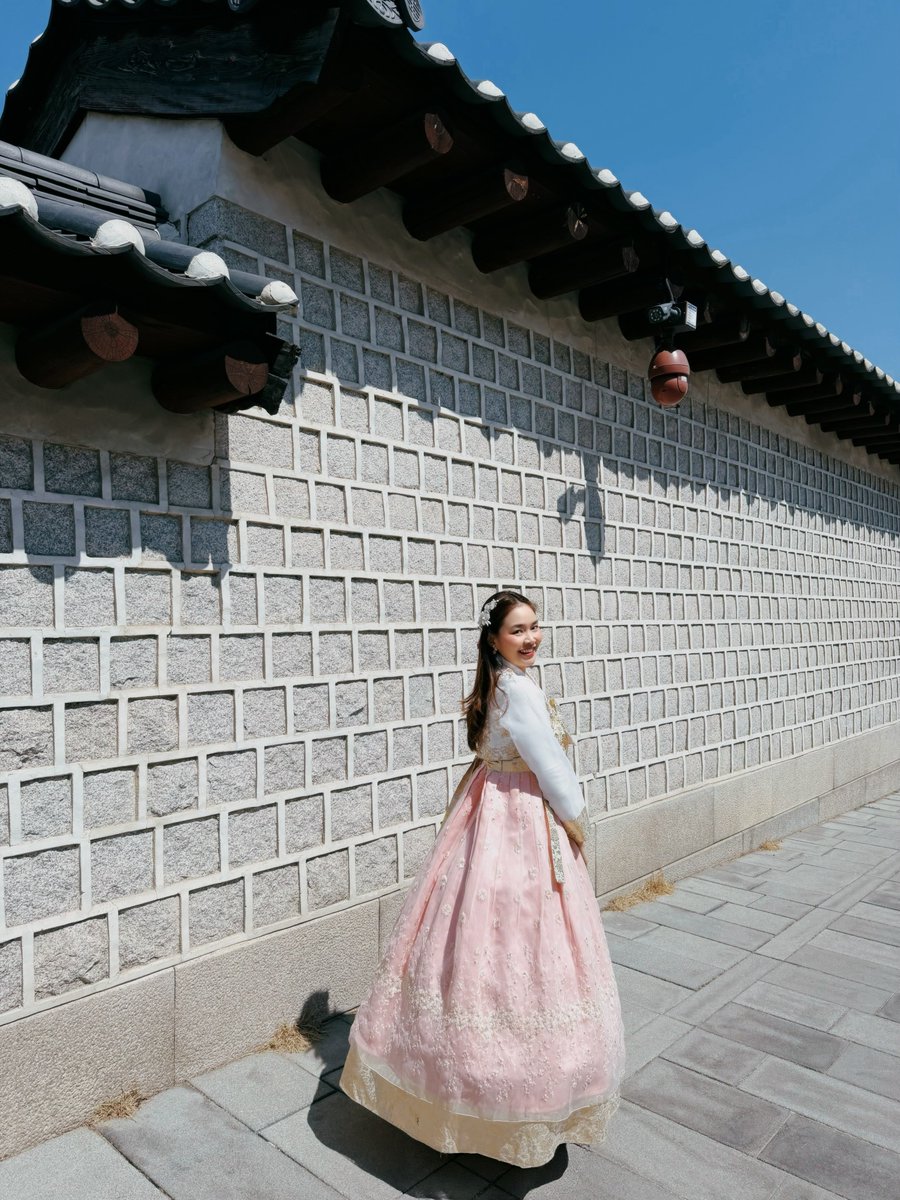 Buztozai tweet media