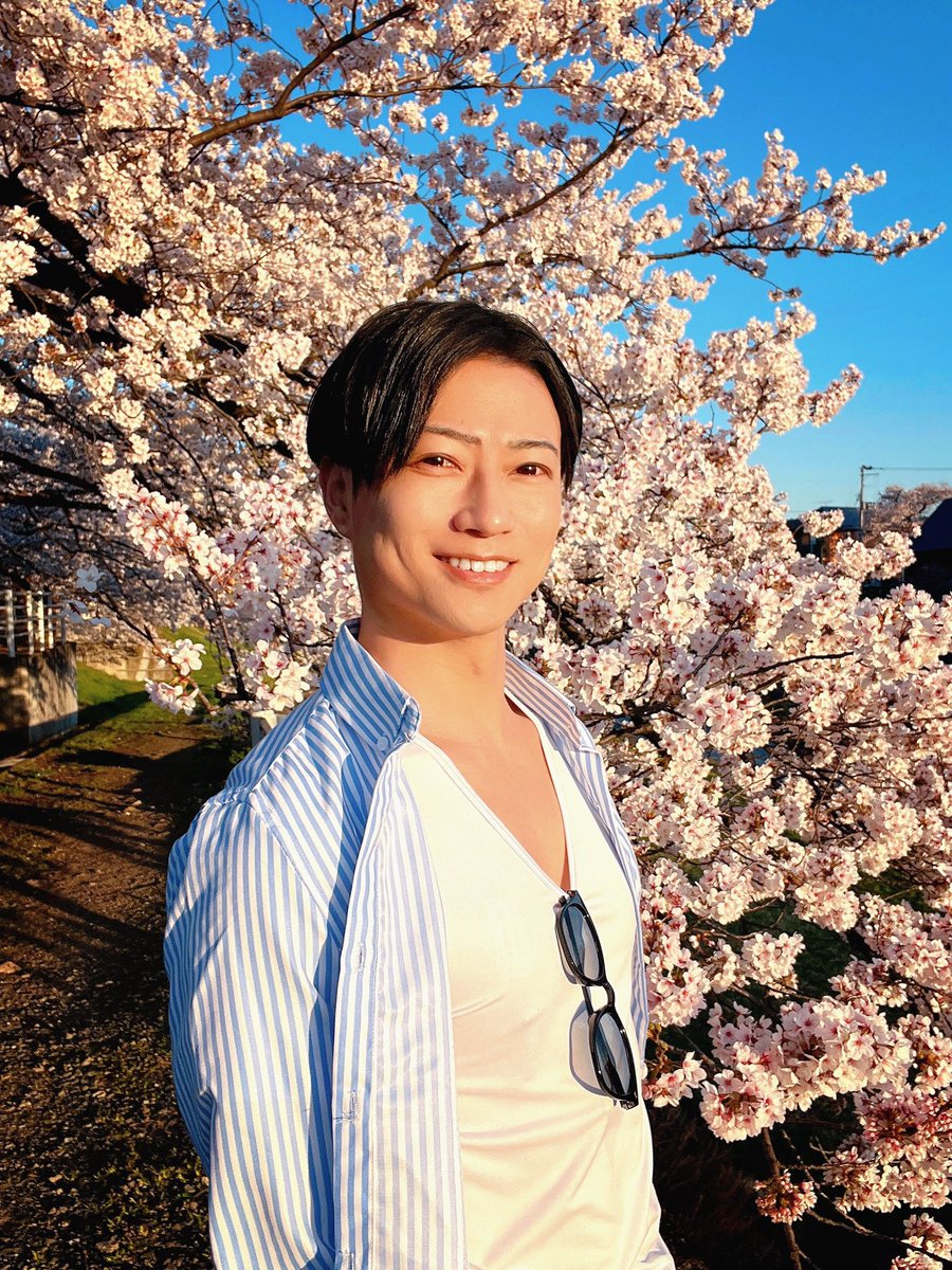 ガクット🌙ムーン小林 tweet media