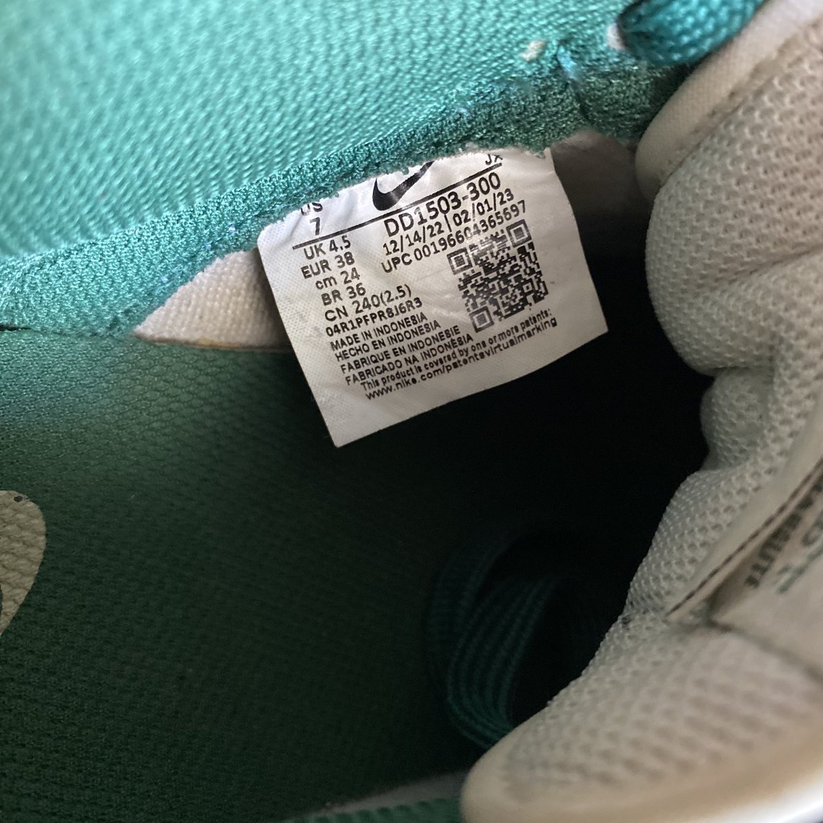 traxynn88's tweet photo. PRELOVED NIKE DUNK LOW
SIZE 38
550K (Negotiable)
ada bbrp minus detail di foto, klo mau foto pas try on DM aja ya.
#wts #wtb #preloved https://t.co/t5bA1JR6MJ