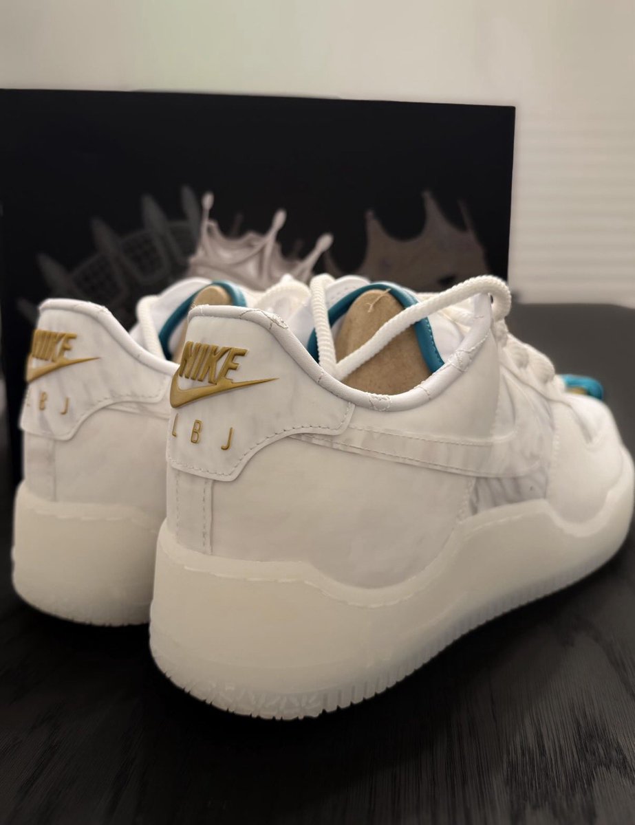 Complex Sneakers tweet media