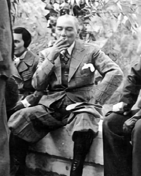 A.. 🇹🇷 tweet media