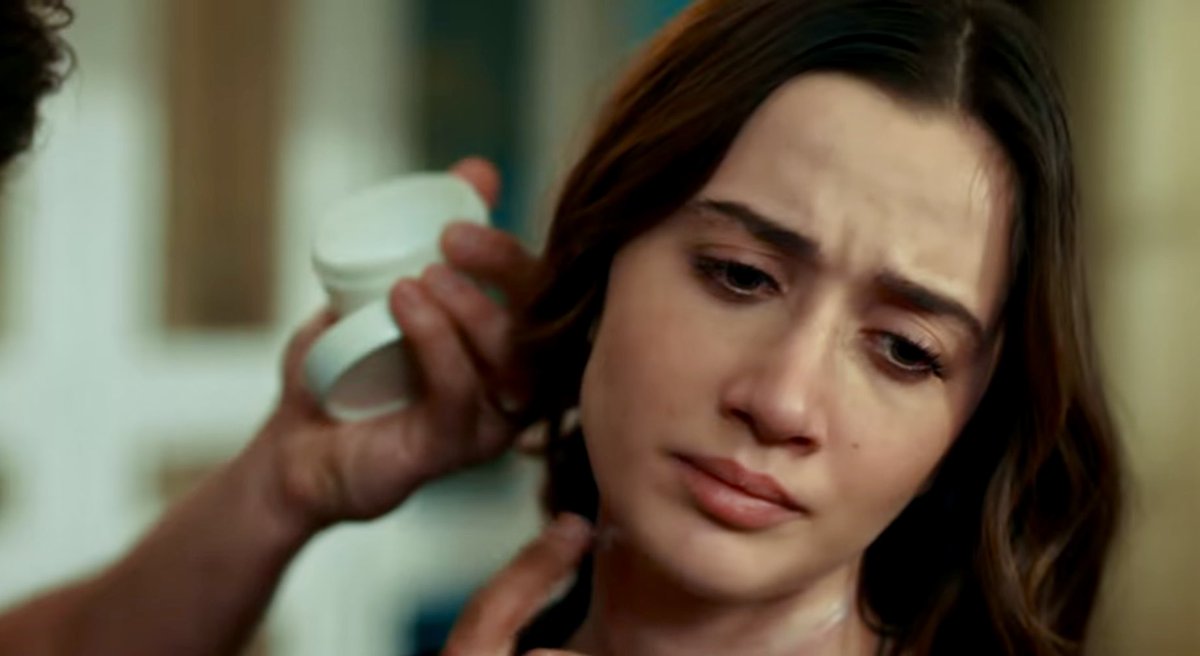 jelevision's tweet image. both of them comforting the women they love

#arafta • #merteş • #cemet