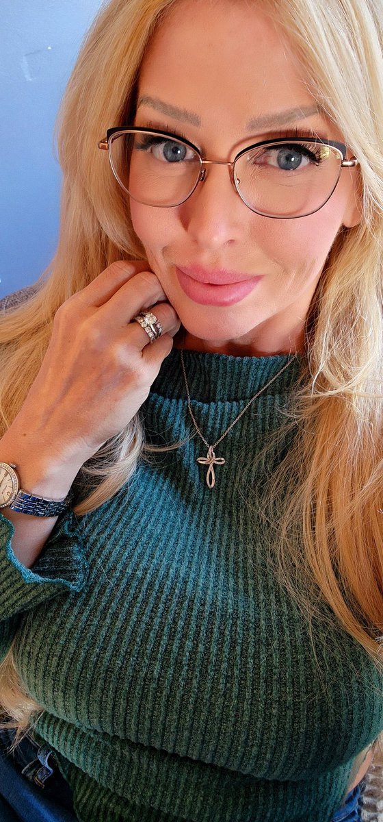 Actress S!ave tweet media