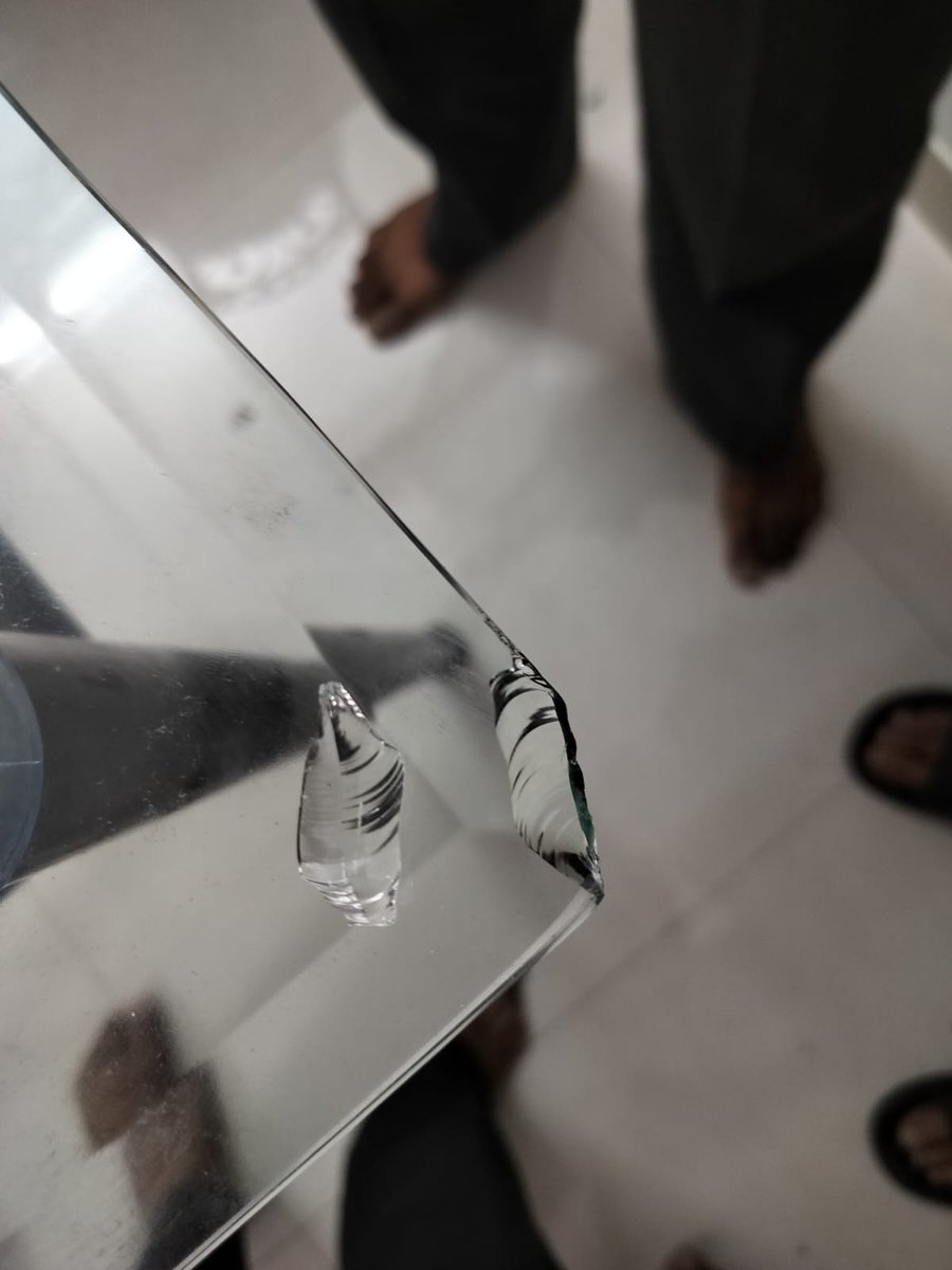 JASSIARNEJA's tweet photo. Tweet 3  
Result: widespread damage to furniture, crockery &amp; appliances + fraudulent documentation. My substantiated claim of ₹51,000 was rejected with the excuse “no delay in delivery.” Relationship Manager now avoids calls. https://t.co/PXQimcdplK
