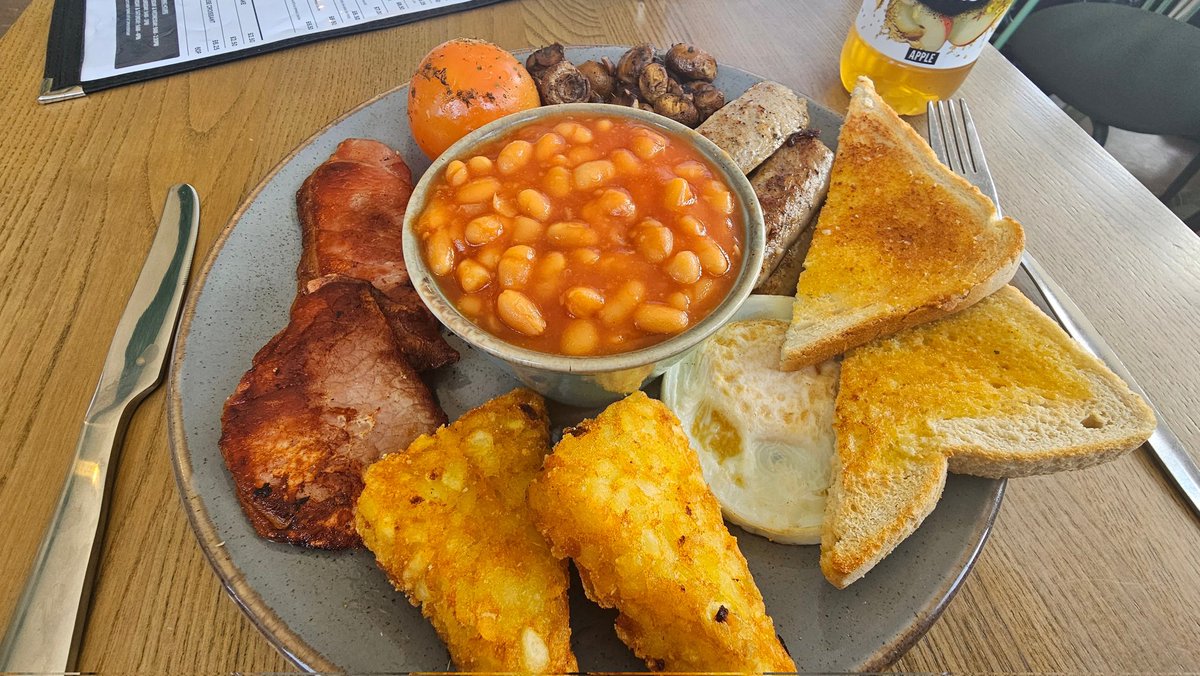 Tomographic tweet media