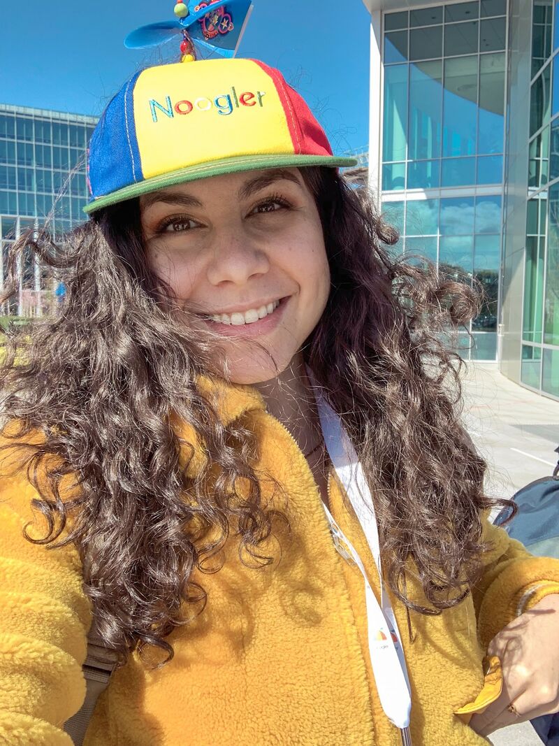 Una's tweet image. 7 years at Google today!? Wow time flies.

So much has changed in that time, and I'm still happy to be doing meaningful work on a product that impacts billions of users with an awesome team 💙 This much hasn't changed 😊