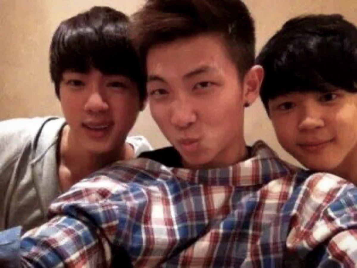 로몬이⁷ IS SEEING BTS 🪭 tweet media