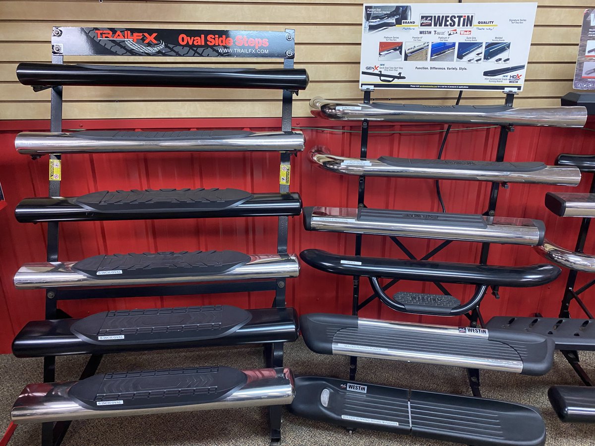 ToppersMore's tweet photo. We have step bars and running boards to make your truck more accessible. They look great too! Choose the best option for your truck. #stepbars #runningboards #sidesteps https://t.co/qcTfnEfuLx