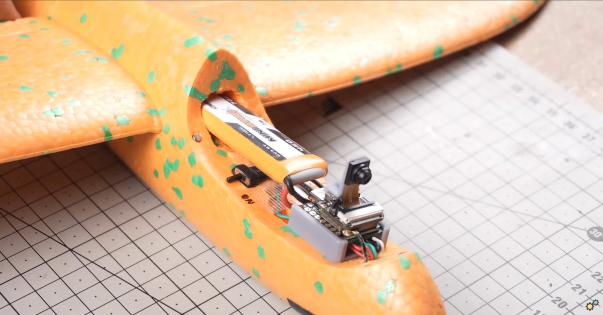 seeedstudio's tweet image. What if a $2 toy could become a real FPV aircraft? ✈️

Pro Know turned a toy plane into a phone-controlled FPV RC build using XIAO ESP32-S3 Sense — streaming live video while controlling flight over Wi-Fi.

A wild mix of DIY electronics, custom PCB design, and real-time control.