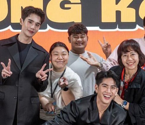 𝘥𝘦𝘦 ☕ (slow) tweet media