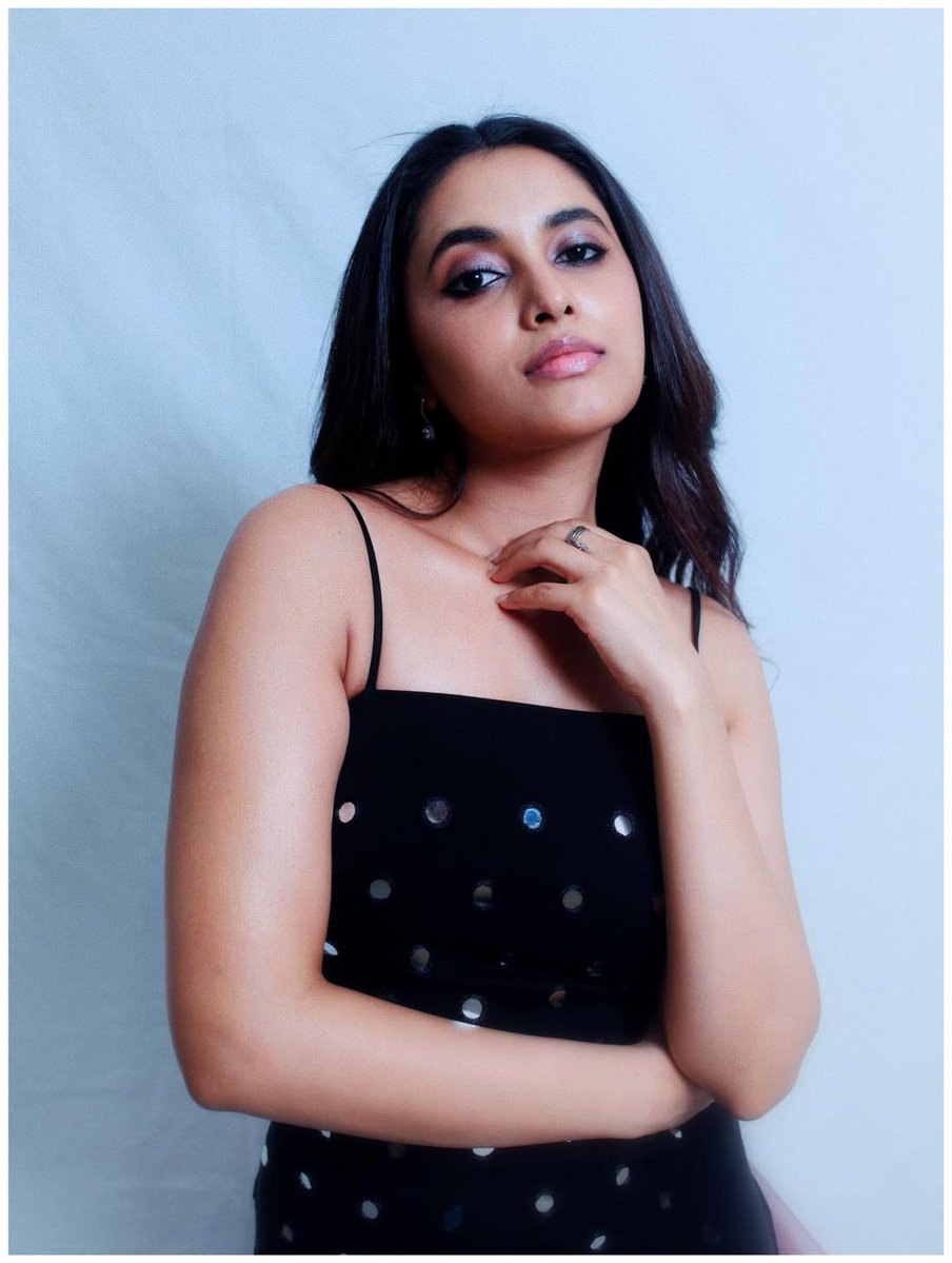 Mallu153022's tweet image. PAM served 🥵🥵

1/2

#priyankamohanhot #priyankamohan #PriyankaArulMohan