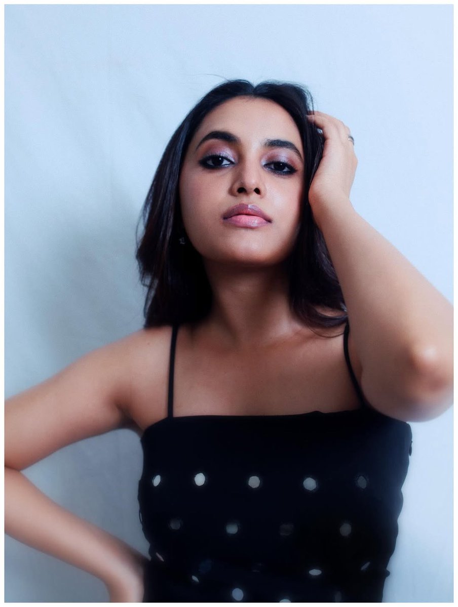 Mallu153022's tweet image. PAM served 🥵🥵

1/2

#priyankamohanhot #priyankamohan #PriyankaArulMohan