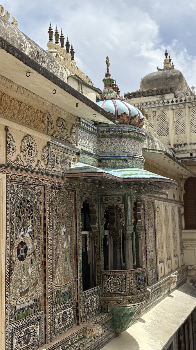 stfuakshhh tweet media