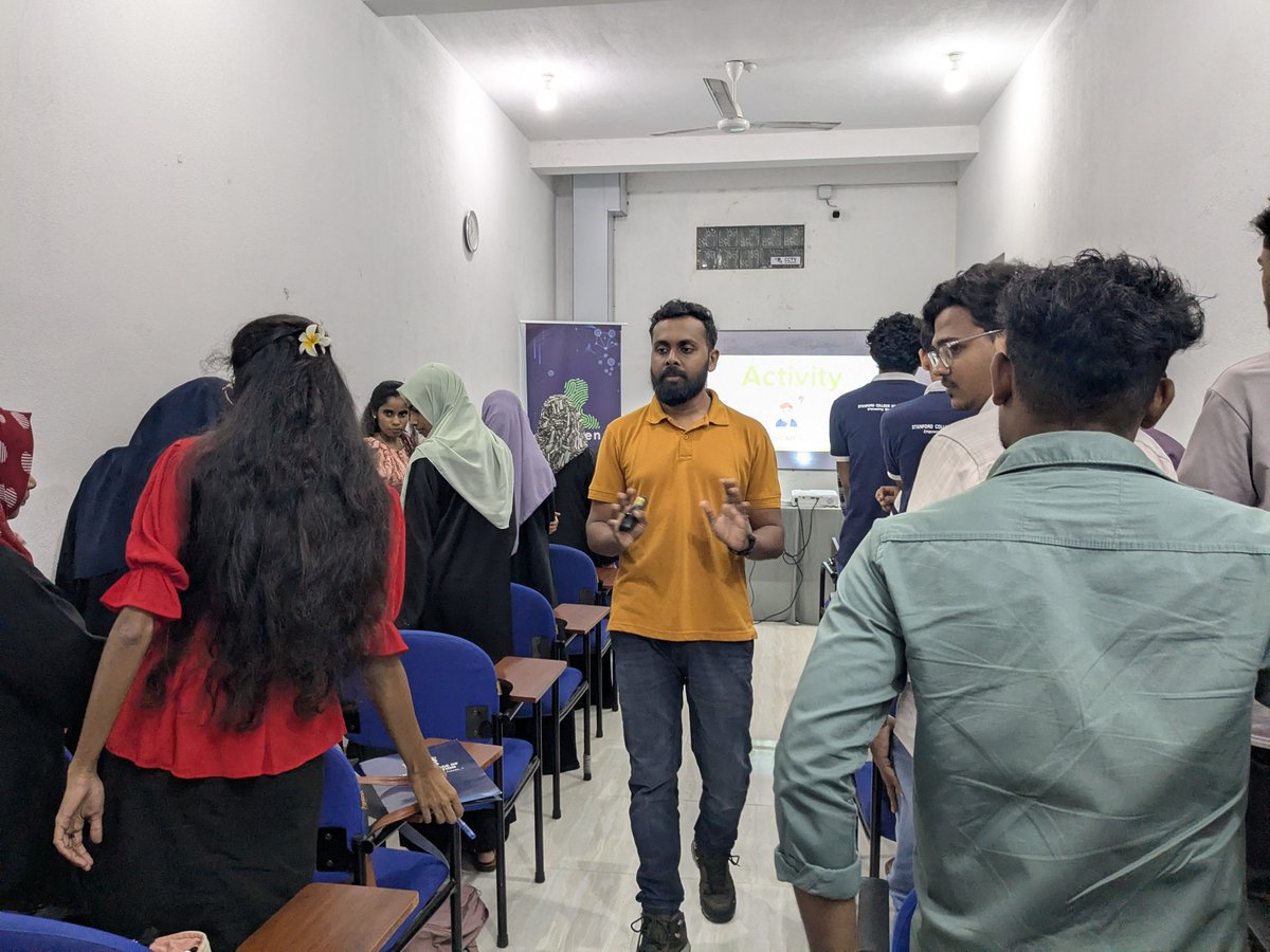 digizenlk's tweet photo. Nintavur update 🚀

Our DDI pop-up by digizen with students from Stanford College of Higher Education was full of energy &amp; interactive activities on digital safety &amp; civic awareness.

With Accountability Lab, youth learning continues. https://t.co/GwzzOLy16m