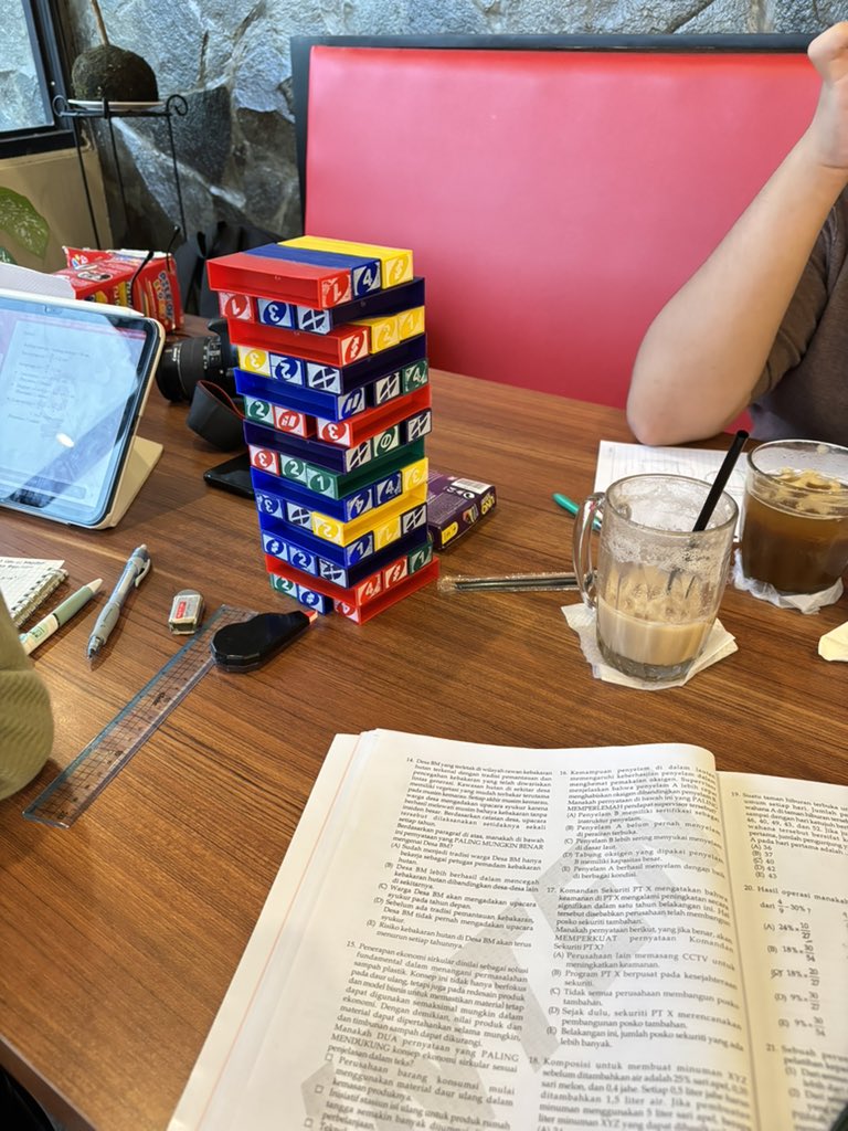 bambi 🦌 tweet media