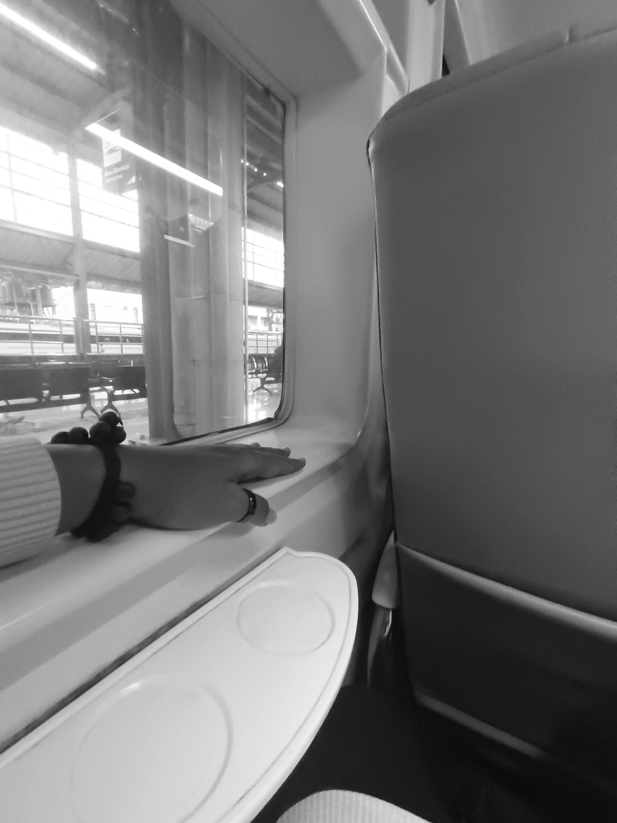 aloyyy☀️ tweet media