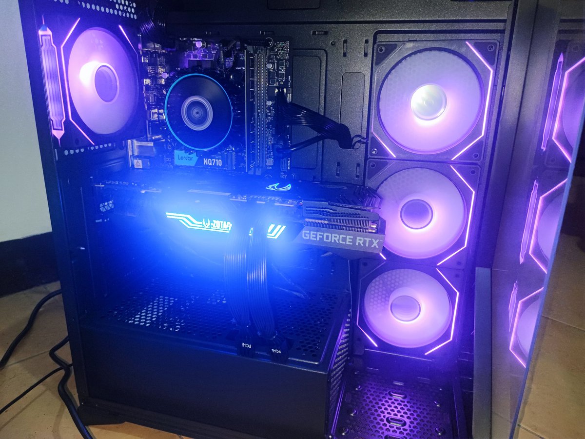 BayayKML's tweet photo. First time building a bare-bones PC rig all thanks to @TheAhmadOsman and @sudoingX. https://t.co/yhGYo0nHeR