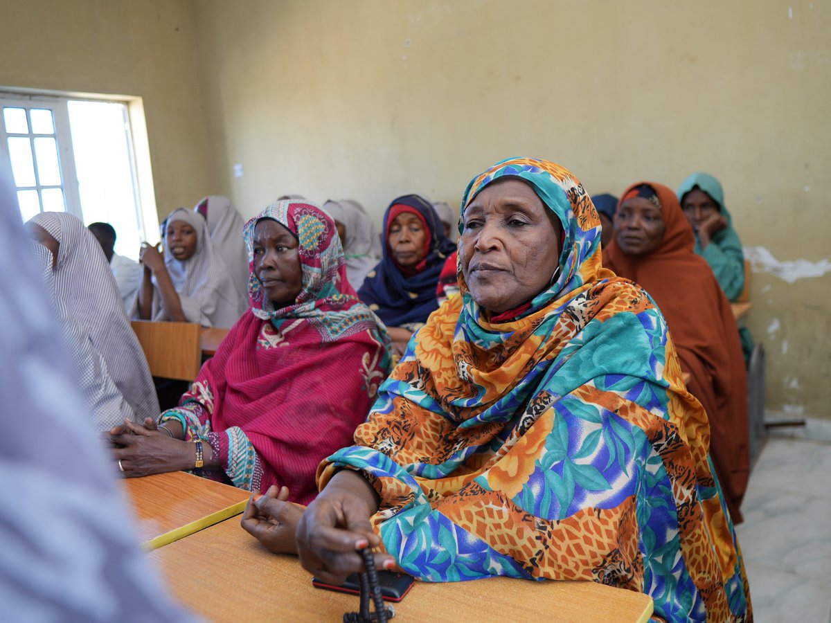 Street2School's tweet photo. We have also gotten commitments from Parents and community leaders  community on reducing pressure at home and actively supporting girls makes completion.

Mental health is key, so we run 2 safe space session with professionals doctors for the girls. https://t.co/Ah5Zhi1Isg